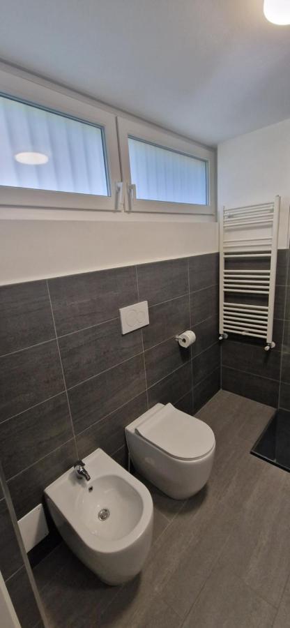 Lake House - Milano 3 Apartment Базильо Екстериор снимка